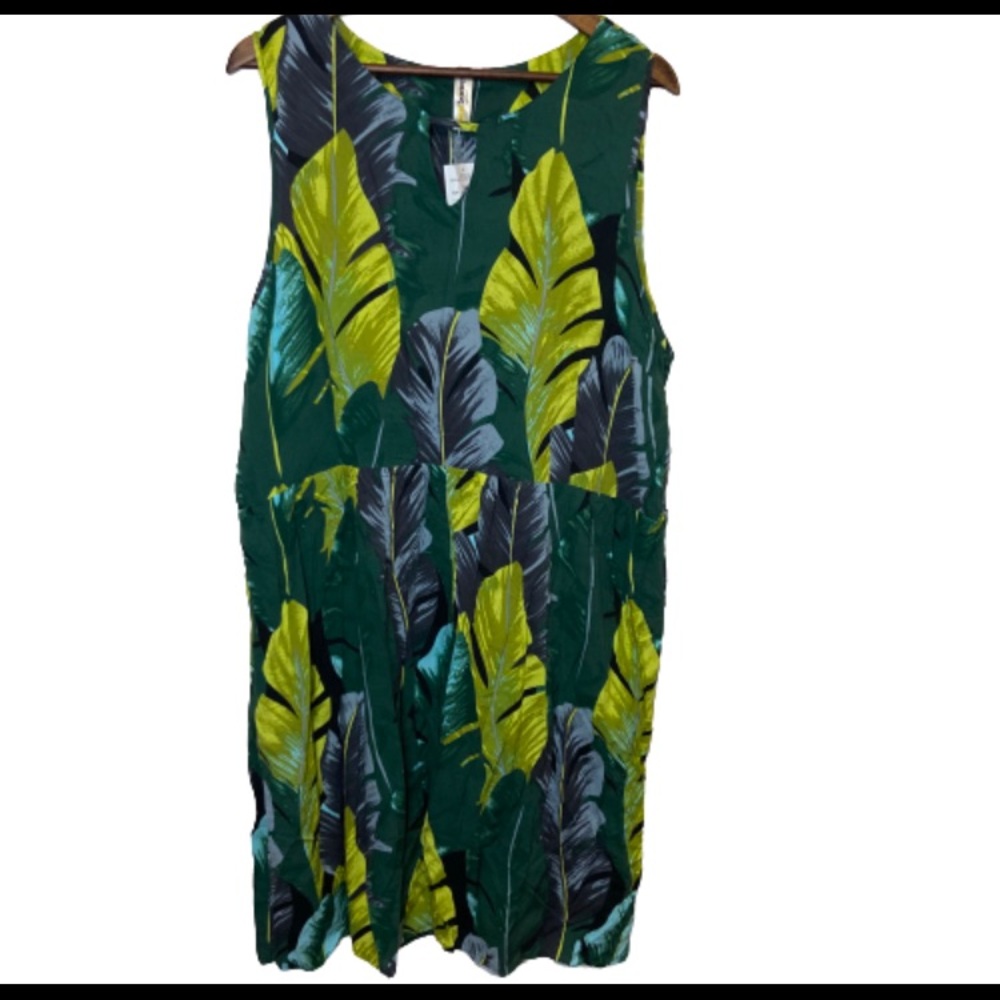NWT Lara dress 3X green sleeveless